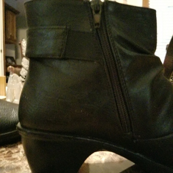 Booties - Picture 5 of 8